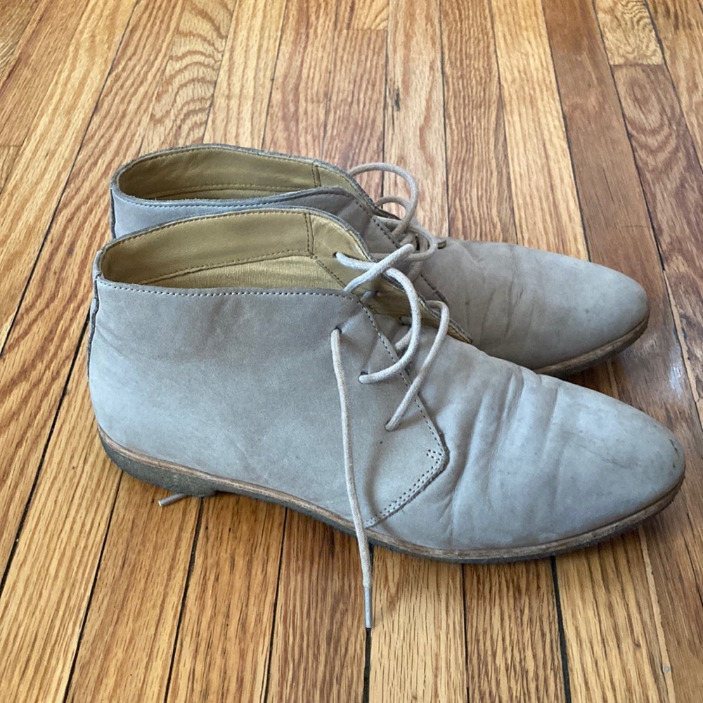 Clarks Originals Chukka Boot Women’s Size 8